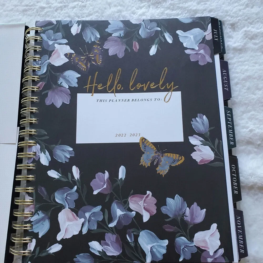 The Paper Studio Agenda 52 18 Month Planner Dated 2022-2023